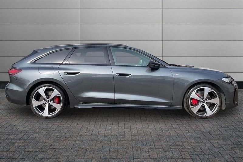 Used Audi A5 Advanced 204 HP (150 kW) 2025 Daytona grey Estate