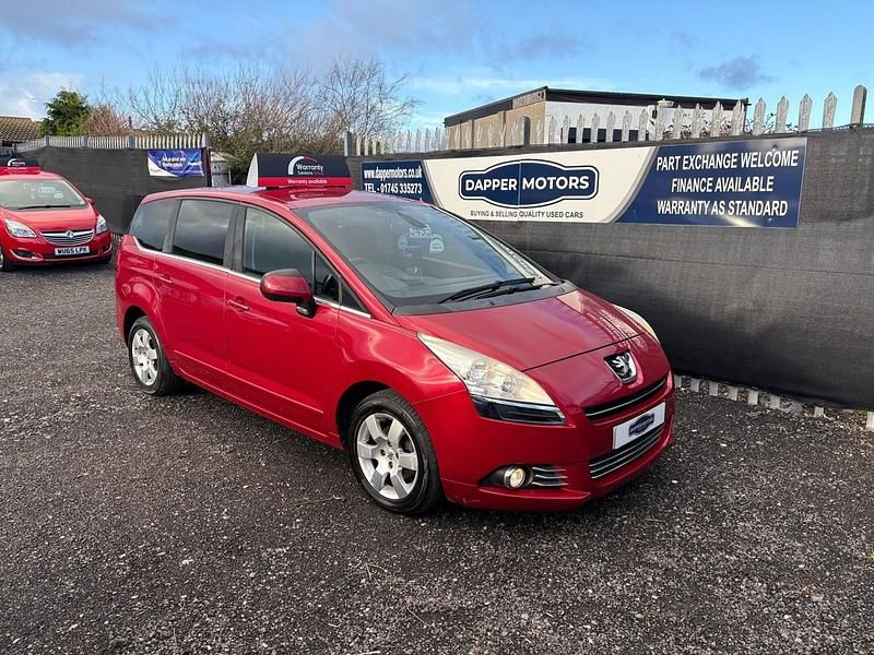 Red Used 2011 Peugeot 5008 Family MPV | £3,495 (Fair price) - Image 1/4