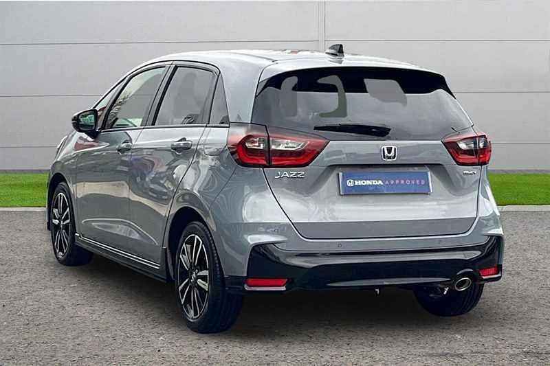 Used Honda Jazz Advance 122 HP (89 kW) 2025 Urban gray Hatchback