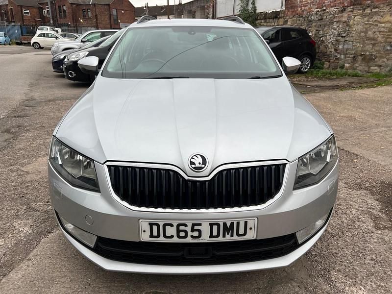 Used Skoda Octavia SE L 110 HP (80 kW) 2015 Silver Estate