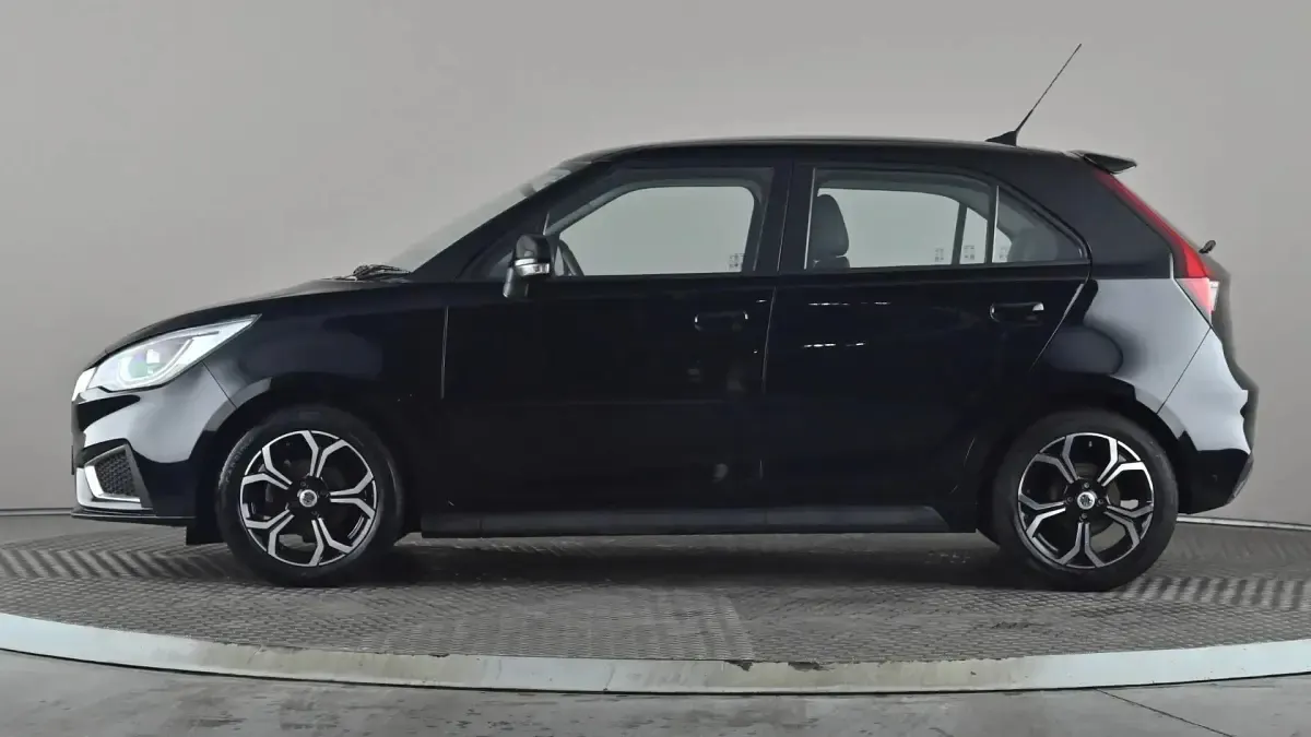 Used MG MG3 Exclusive 106 HP (77 kW) 2023 Black Hatchback