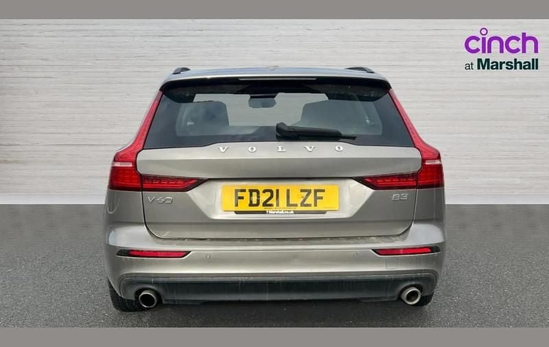 Used Volvo V60 Momentum 161 HP (118 kW) 2021 Grey Estate