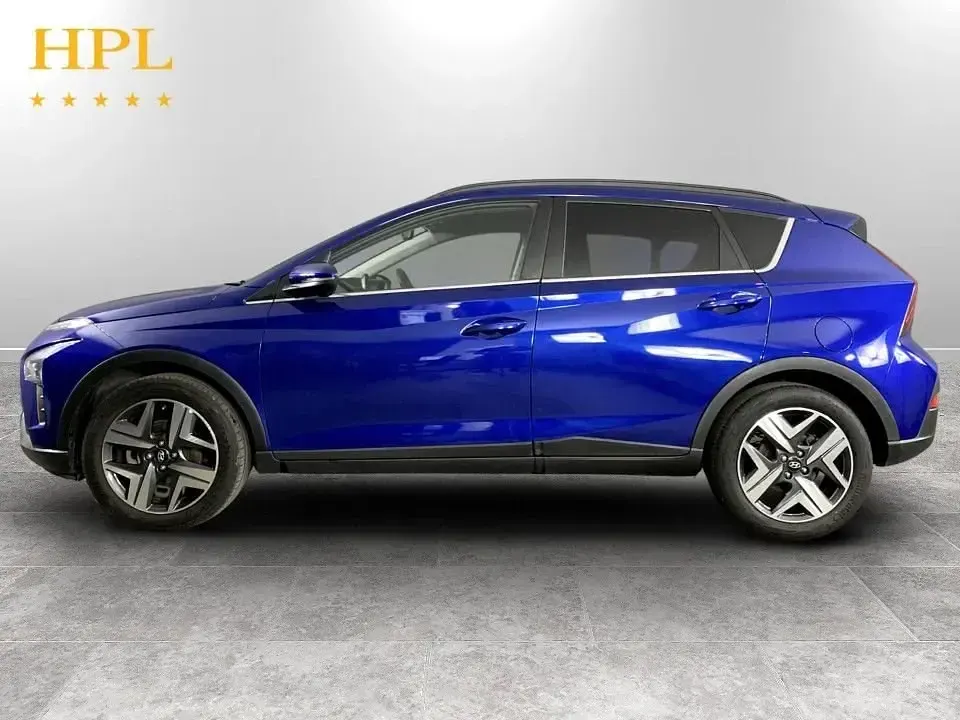 Usado Hyundai Bayon Premium 120 HP (88 kW) 2023 Azul SUV