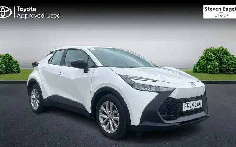 Used Toyota C-HR 140 HP (102 kW) 2024 SUV