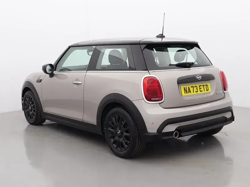 Used Mini Cooper Classic 134 HP (98 kW) 2023 Grey Hatchback