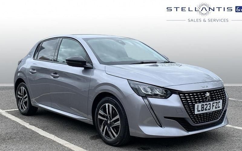 Used Peugeot 208 Allure+ 102 HP (75 kW) 2023 Grey Hatchback