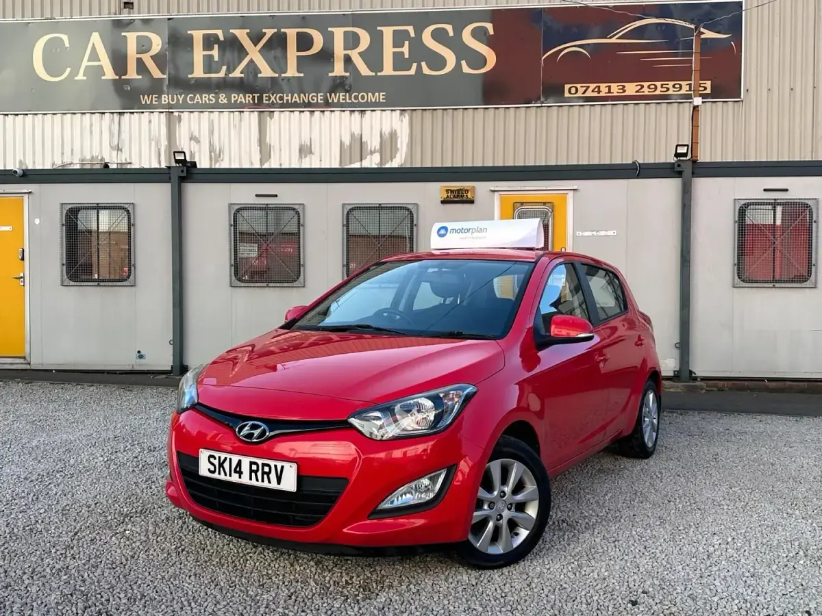 Używany Hyundai i20 Active 2014 Czerwony Hatchback
