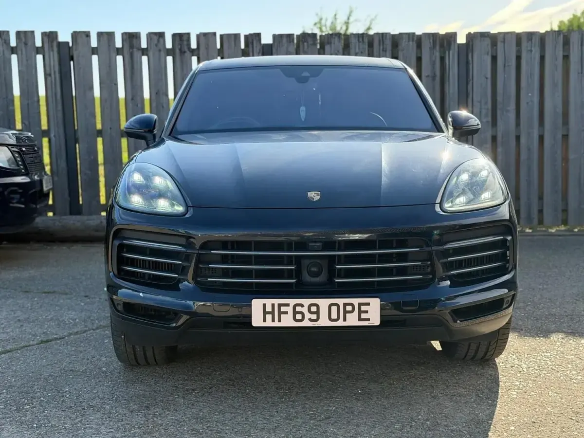 Used Porsche Cayenne 340 HP (250 kW) 2019 Blue SUV
