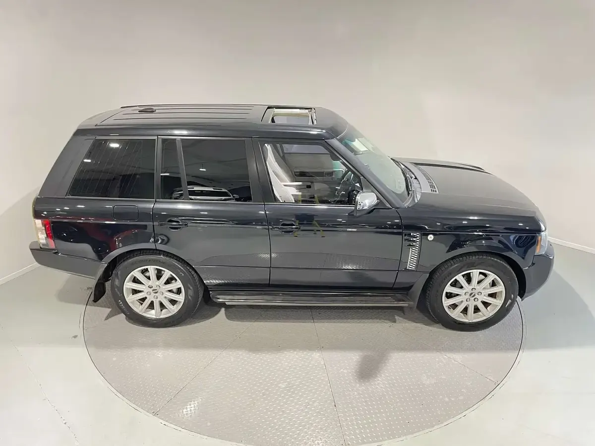 Used Land Rover Range Rover Vogue SE 313 HP (230 kW) 2011 Black SUV
