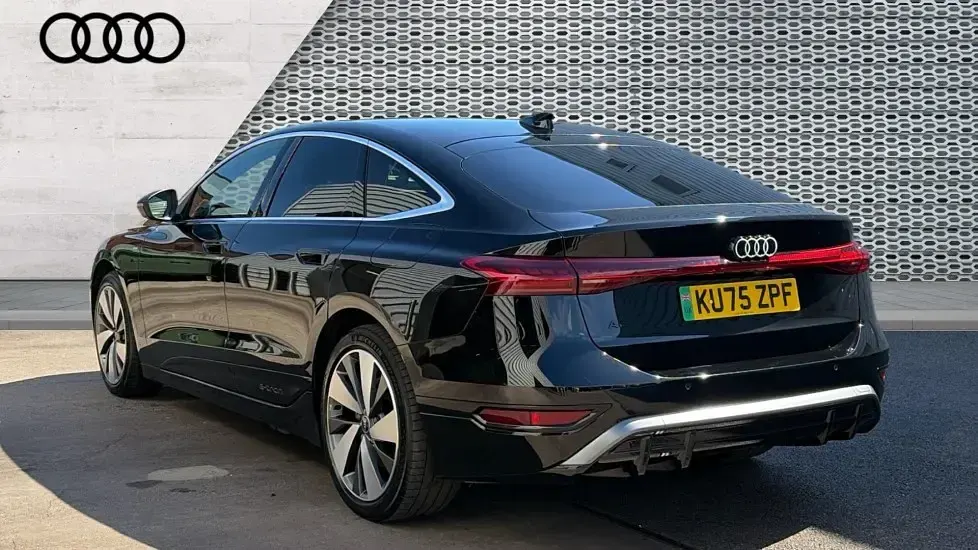 Used Audi A6 e-tron S-Line 210 kW (286 HP) 2025 Black Estate
