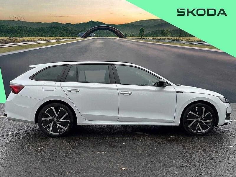 Used Skoda Octavia SportLine 110 HP (80 kW) 2025 Moon white metallic Estate
