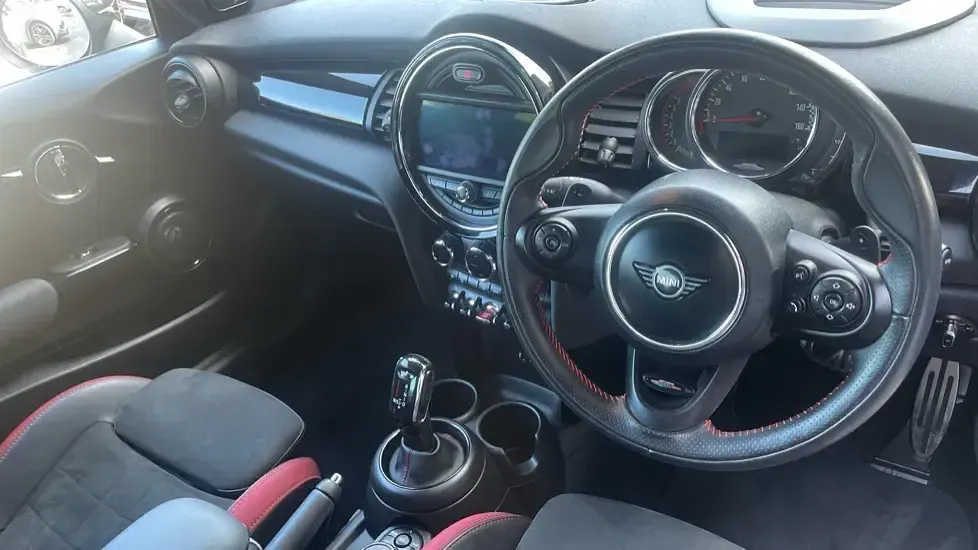 Used Mini John Cooper Works Hatch 228 HP (167 kW) 2019 Grey Hatchback