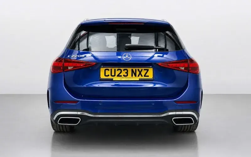 Used Mercedes C220 AMG line 200 HP (147 kW) 2023 Blue Estate