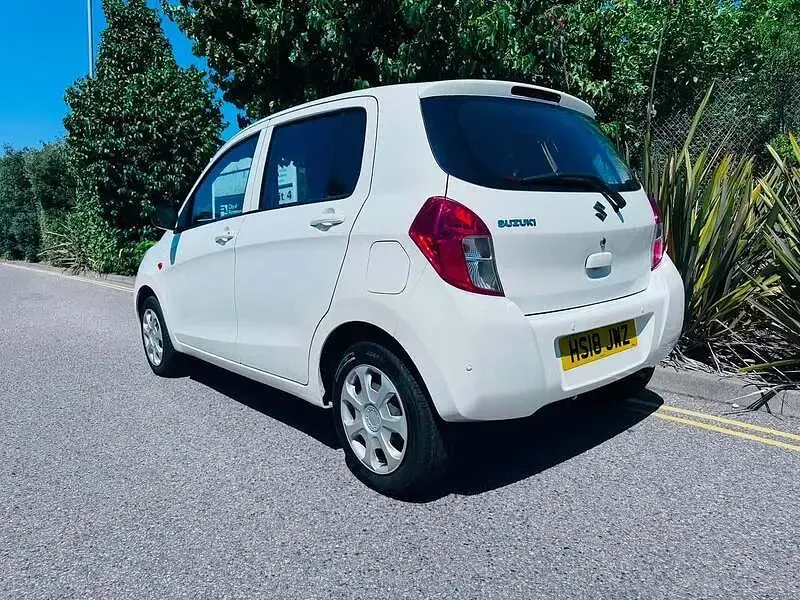 Used Suzuki Celerio 68 HP (50 kW) 2018 White Hatchback