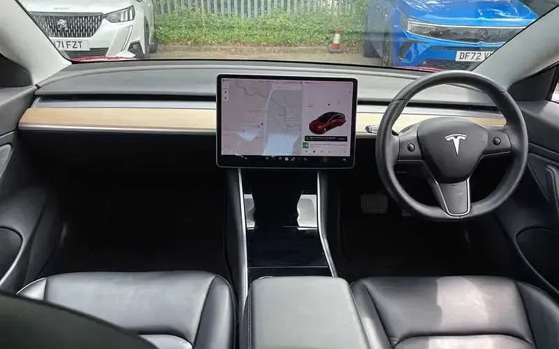 Used Tesla Model 3 Long Range AWD 258 kW (351 HP) 2023 Red Sedan