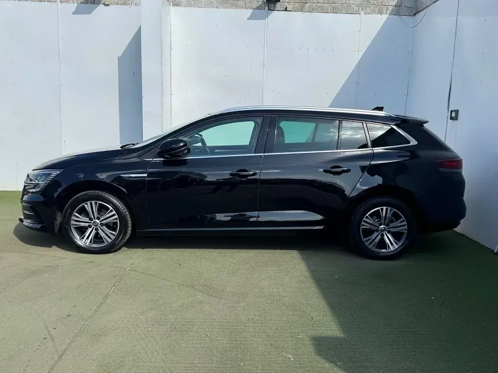 Used Renault Mégane GrandTour Iconic 115 HP (84 kW) 2021 Black Estate