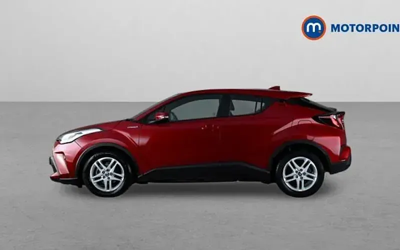Used Toyota C-HR 122 HP (89 kW) 2023 SUV