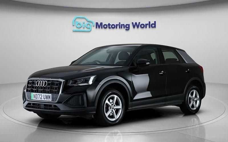 Usado Audi Q2 110 HP (80 kW) 2023 Preto SUV