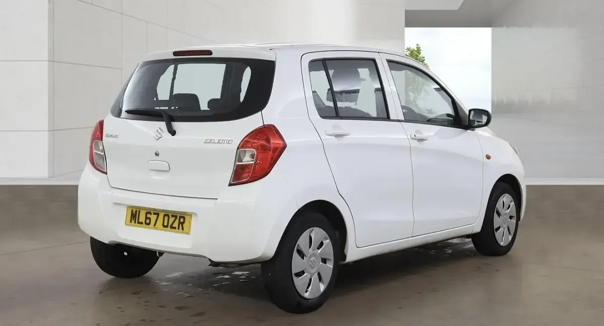 Used Suzuki Celerio 68 HP (50 kW) 2017 White Hatchback