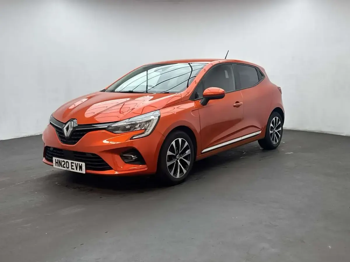 Used Renault Clio Iconic 100 HP (73 kW) 2020 Orange Hatchback