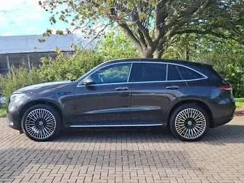Usado Mercedes EQC400 AMG Line Premium 300 kW (408 HP) 2023 Cinzento SUV