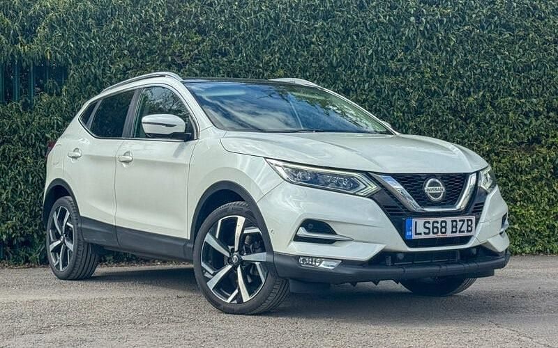 Used Nissan Qashqai S 116 HP (85 kW) 2018 White SUV