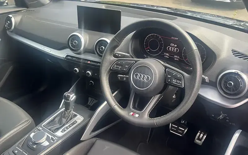 Used Audi Q2 S-Line 150 HP (110 kW) 2023 Blue SUV