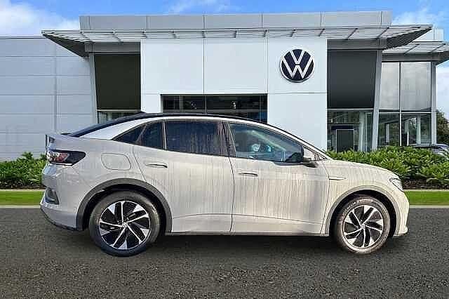 Usado VW ID.5 Pro 127 kW (174 HP) 2022 Cinzento SUV