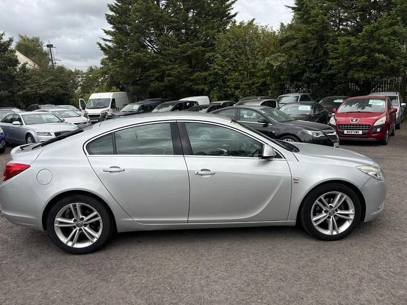Used Vauxhall Insignia SRi 160 HP (117 kW) 2010 Silver Hatchback
