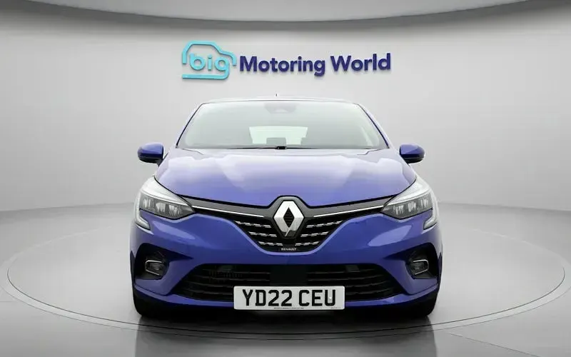 Used Renault Clio SE 90 HP (66 kW) 2022 Blue Hatchback