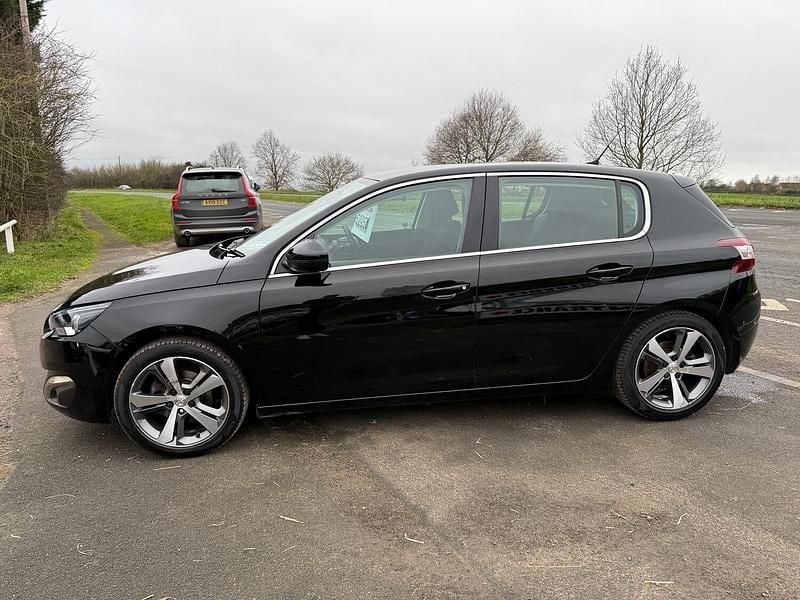 Used Peugeot 308 Allure 130 HP (95 kW) 2017 Black Hatchback