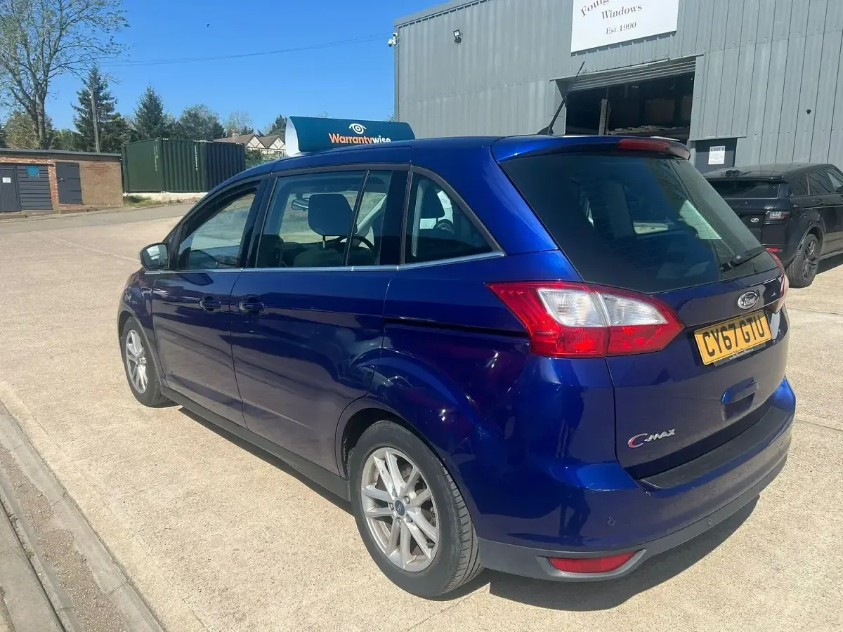 Used Ford Grand C-Max Zetec 120 HP (88 kW) 2018 Blue MPV