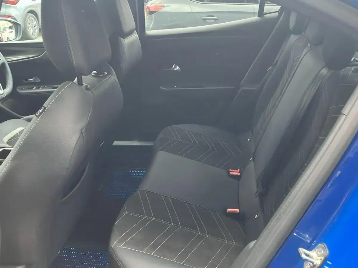 Used Vauxhall Mokka Ultimate 130 HP (95 kW) 2024 Blue SUV