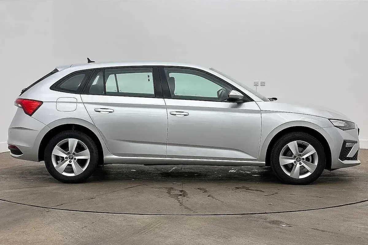 Used Skoda Scala SE 85 HP (62 kW) 2025 Brilliant silver metallic Hatchback