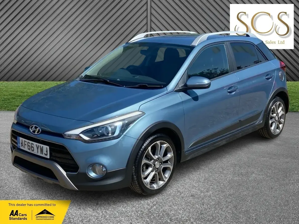 Used Hyundai i20 Active 100 HP (73 kW) 2016 Blue Hatchback