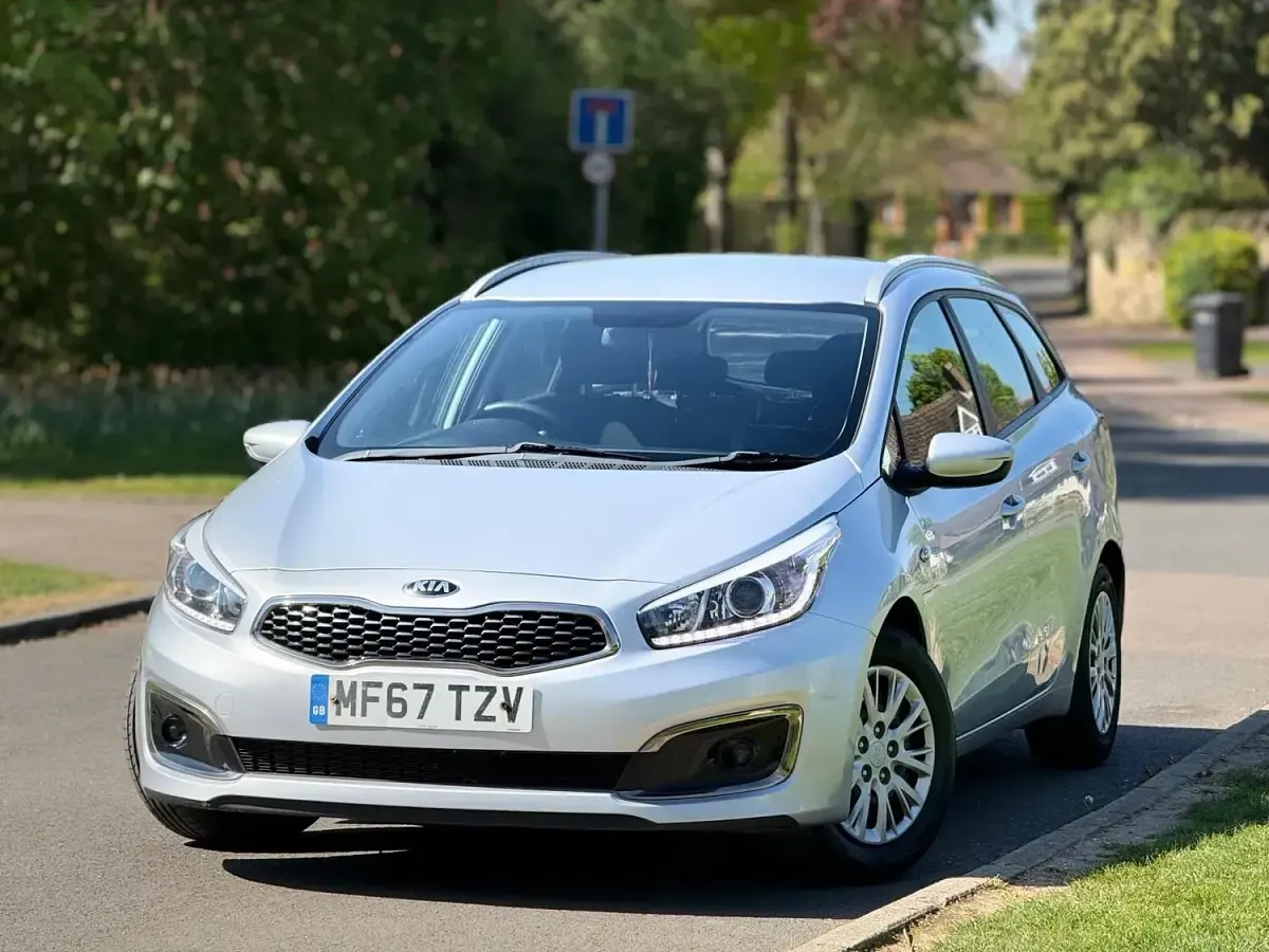 Used Kia Ceed Sportswagon 2017 Silver Estate