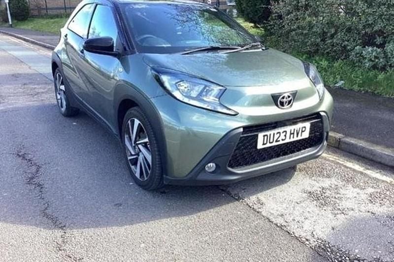 Used Toyota Aygo X 72 HP (52 kW) 2023 Green SUV