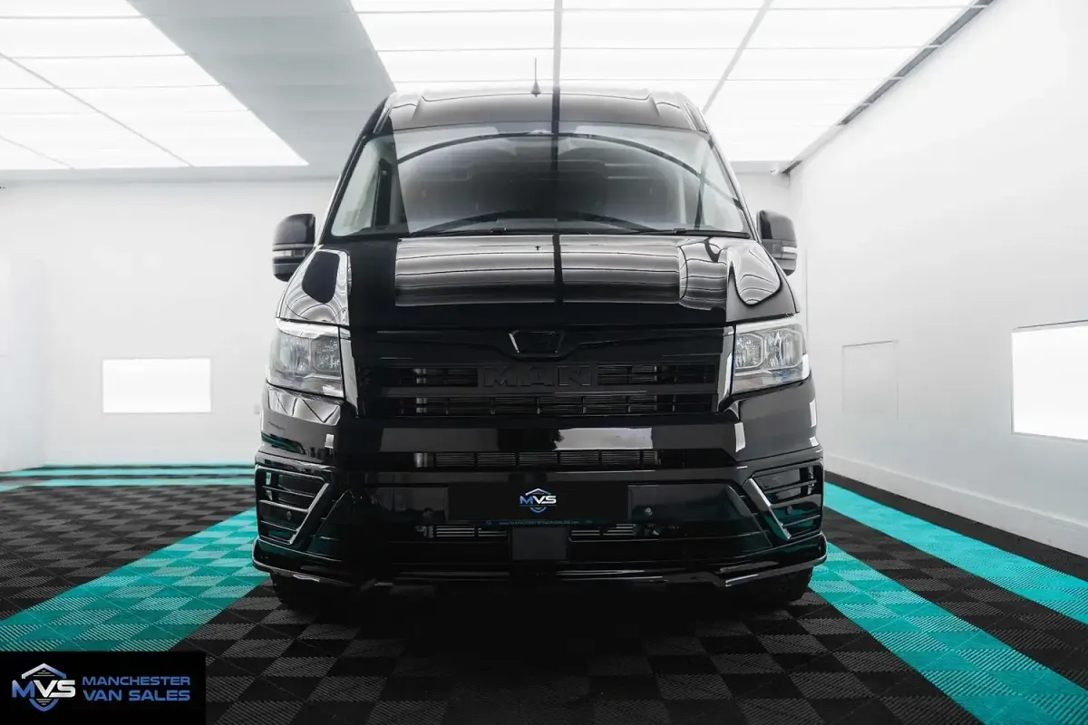 New MAN TGE 180 HP (132 kW) 2026 Black Van