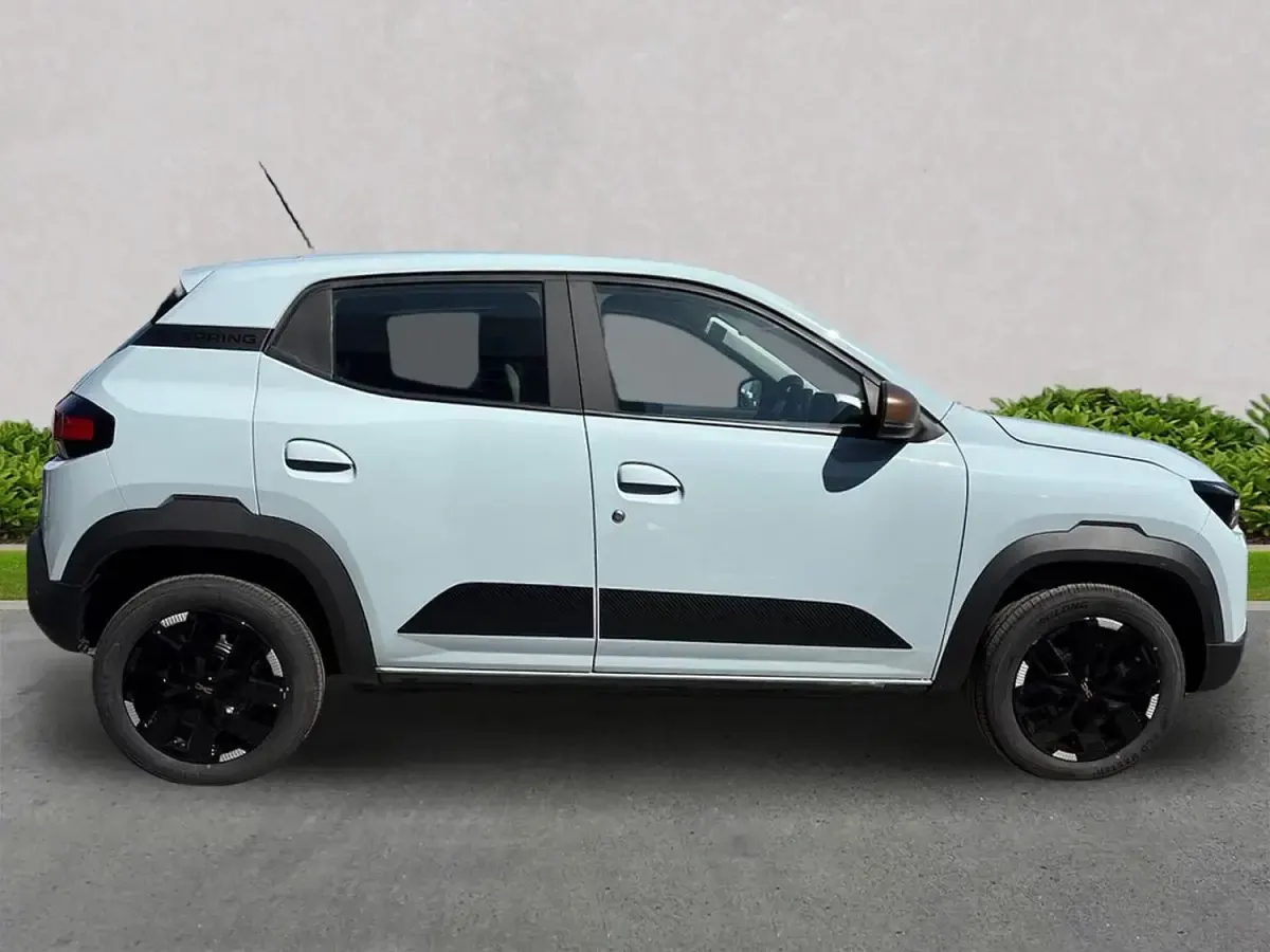 Nowe Dacia Spring Extreme 75 kW (102 KM) 2026 Szary Hatchback