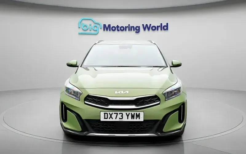 Usado Kia XCeed 141 HP (103 kW) 2023 Verde SUV