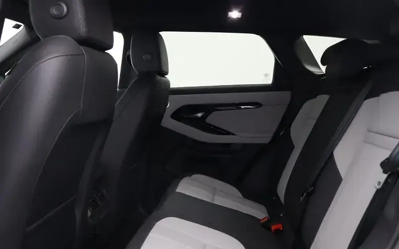 Used Land Rover Range Rover evoque SE Dynamic 204 HP (150 kW) 2026 SUV