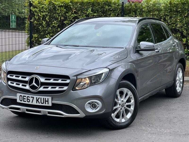 Grey Used 2018 Mercedes GLA200 SE SUV | £8,990 - Image 1/4