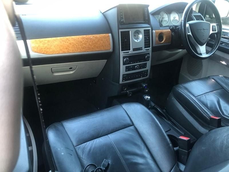 Used Chrysler Grand Voyager Limited 2010 Beige MPV