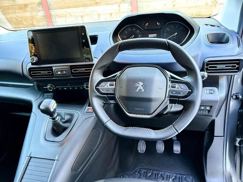 Used Peugeot Rifter Allure 2023 Grey MPV