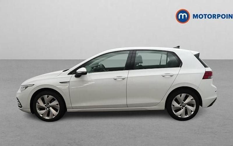 Second-hand VW Golf VIII Style 150 CP (110 kW) 2024 Hatchback