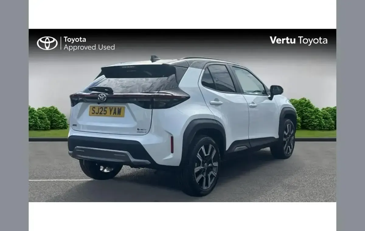 Used Toyota Yaris Cross Edition 113 HP (83 kW) 2024 Other SUV