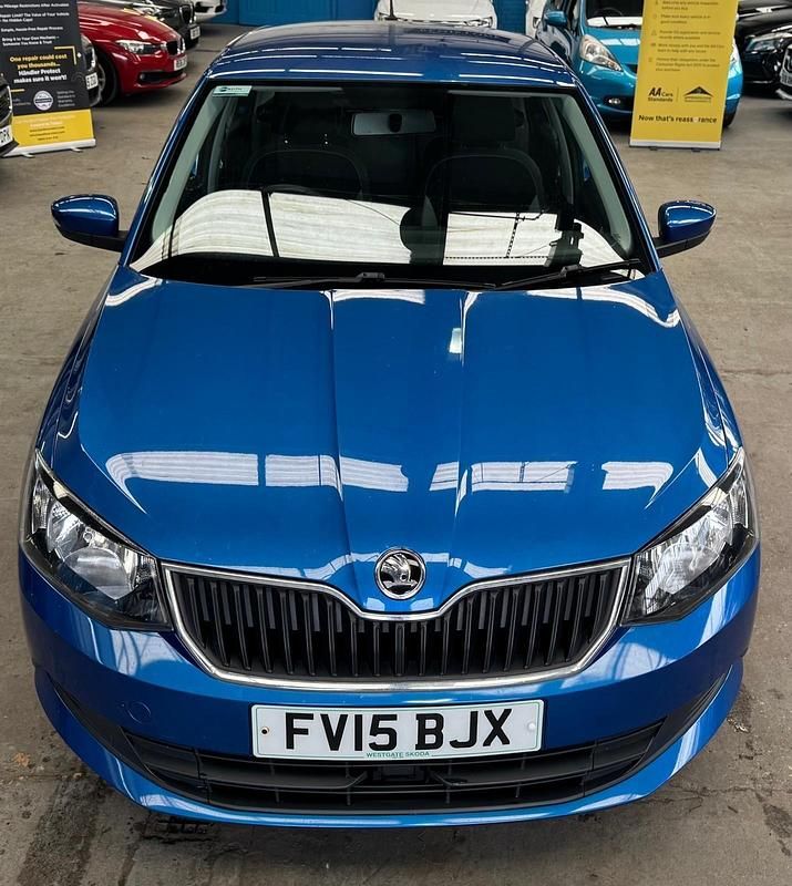 Used Skoda Fabia SE 90 HP (66 kW) 2015 Blue Hatchback