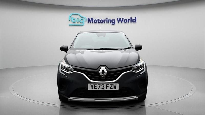Second-hand Renault Captur Evolution 145 CP (106 kW) 2023 Albastru SUV