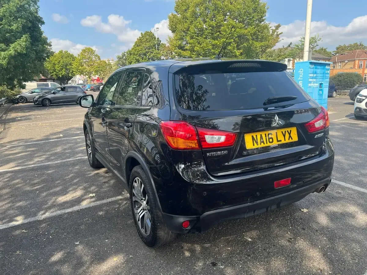 Used Mitsubishi ASX 117 HP (86 kW) 2016 Black SUV