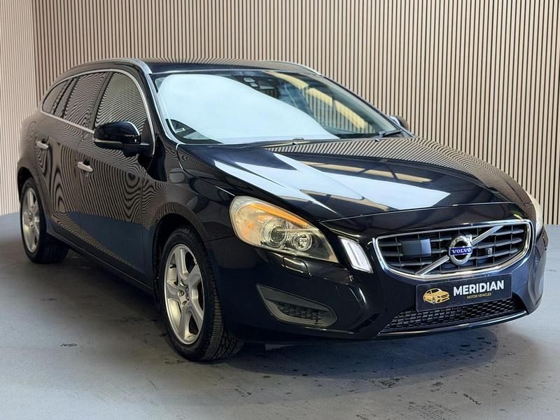 Used Volvo V60 SE Lux 180 HP (132 kW) 2011 Estate
